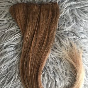 4 Piece Hair Extensions!